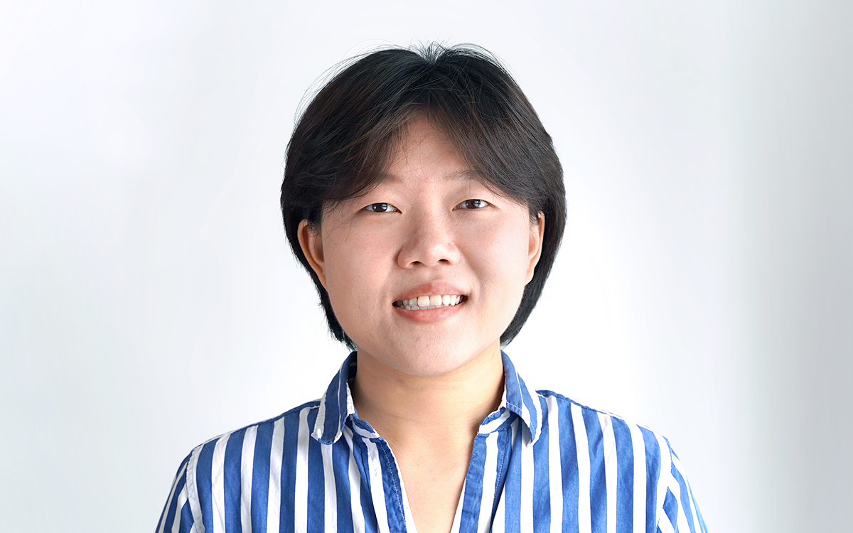 Joann Zhang headshot