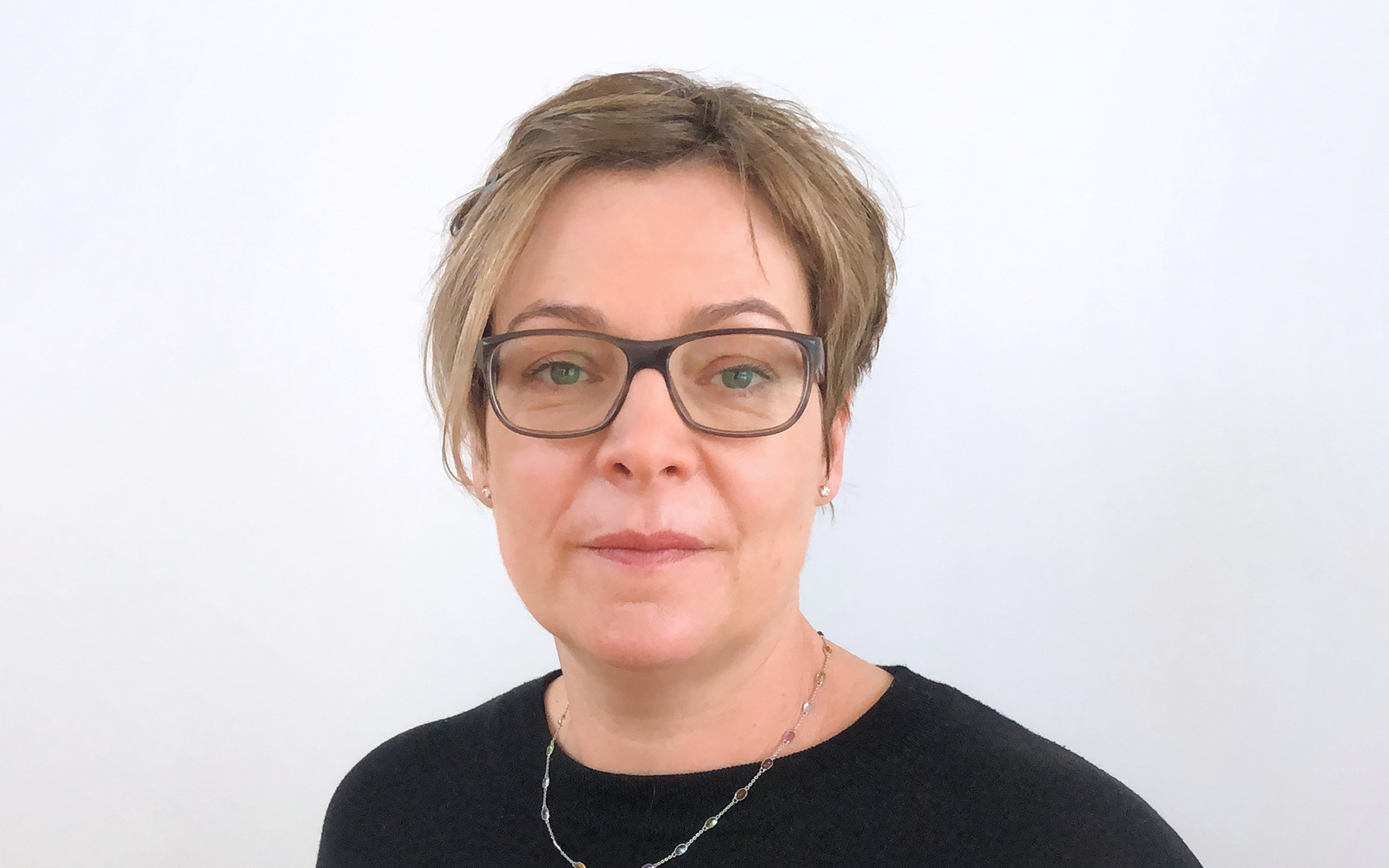 Dr Petra Muellner headshot